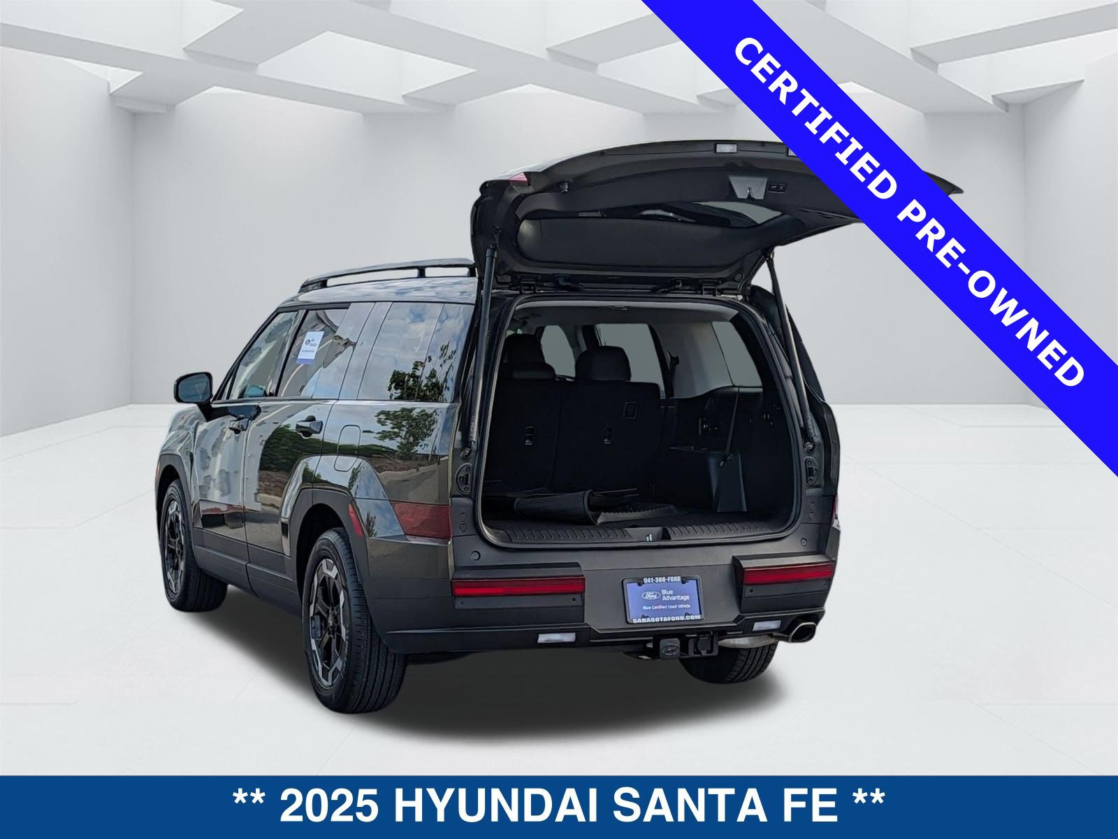Used 2025 Hyundai Santa Fe SEL image 13
