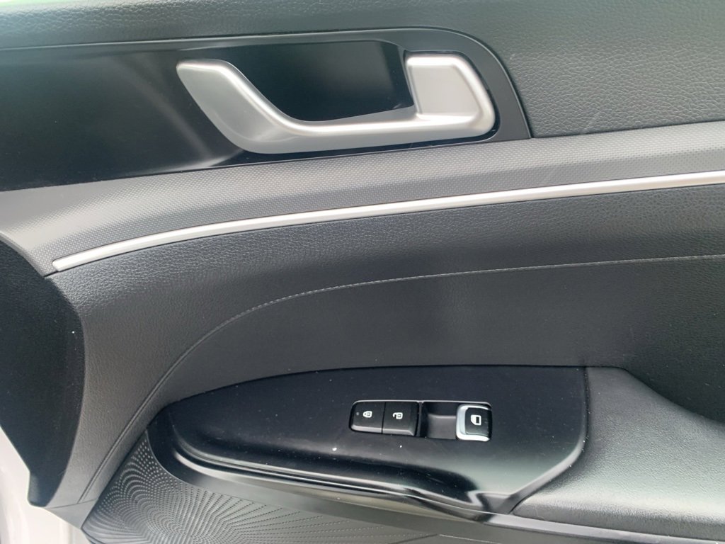 Used 2022 Kia K5 LXS image 27