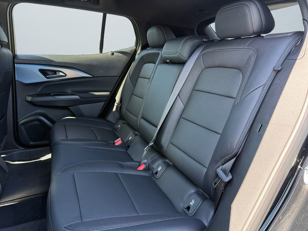 New 2026 Chevrolet Equinox EV LT image 13