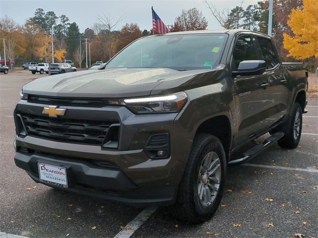Used 2023 Chevrolet Colorado LT w/ LT Convenience Package III image 8
