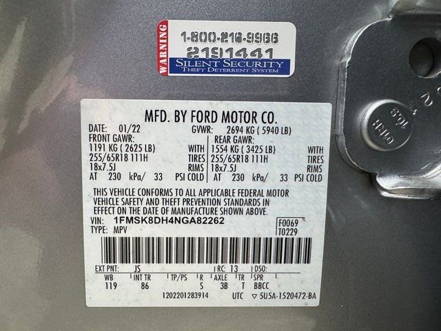 Used 2022 Ford Explorer XLT image 32