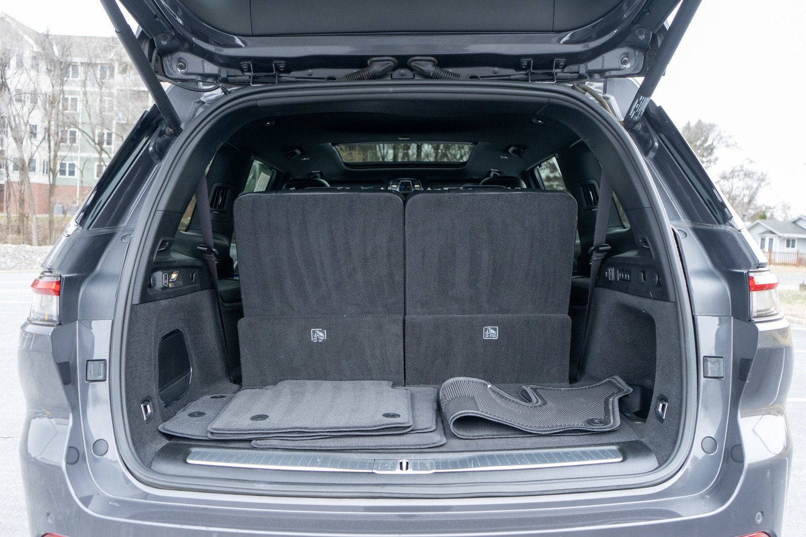 Used 2022 Jeep Grand Cherokee L Overland w/ Luxury Tech Group IV image 9