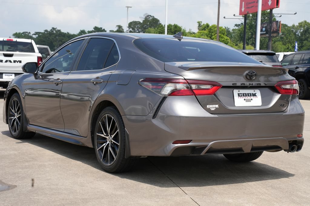 Used 2023 Toyota Camry SE FWD image 4