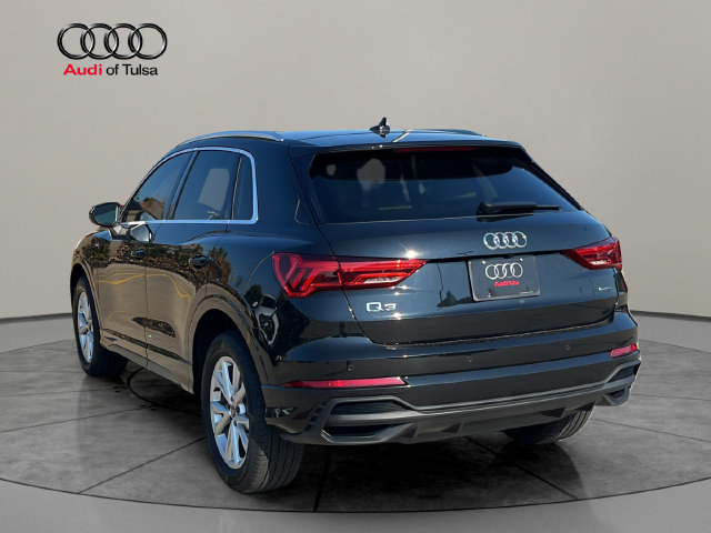 Certified 2025 Audi Q3 2.0T Premium Plus w/ Premium Plus Package AWD/4WD image 3
