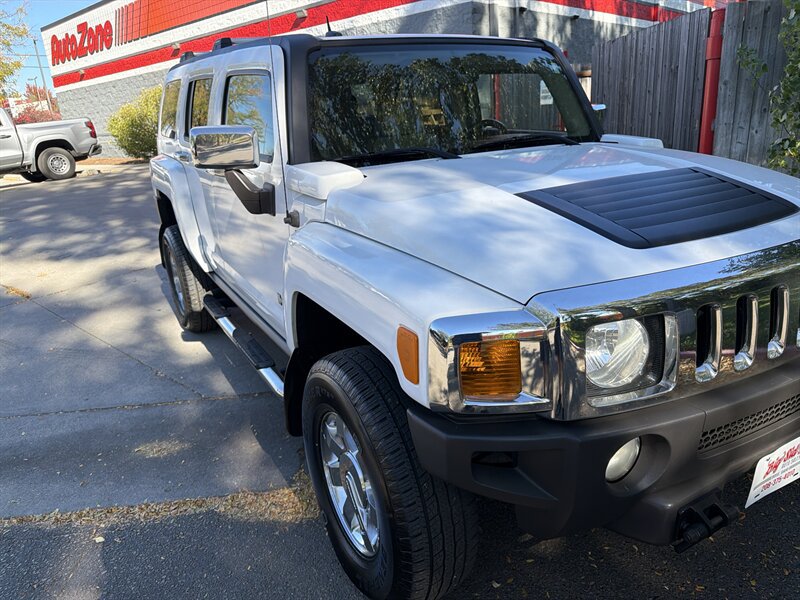 Used 2007 HUMMER H3 AWD/4WD image 14