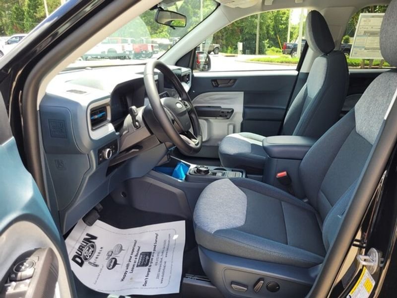 New 2025 Ford Maverick XLT w/ XLT Luxury Package FWD image 5
