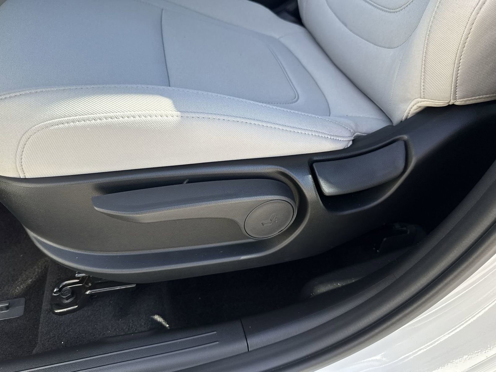 New 2026 Hyundai Tucson SE image 17