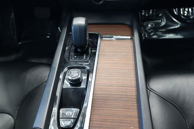 Used 2024 Volvo S60 B5 Plus image 39