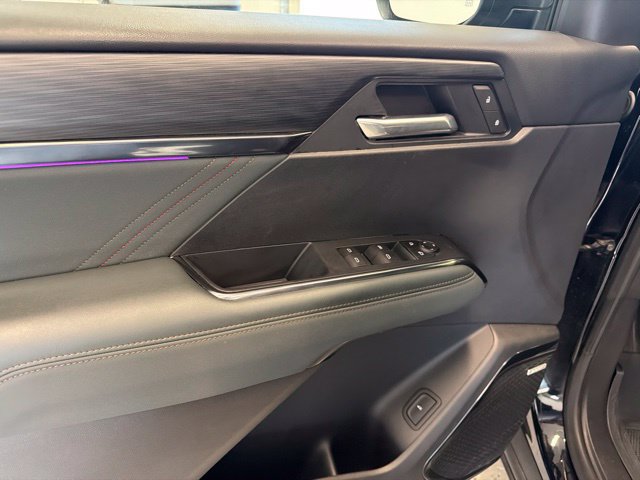 Used 2025 GMC Acadia AT4 w/ LPO, Floor Liner Package AWD/4WD image 32