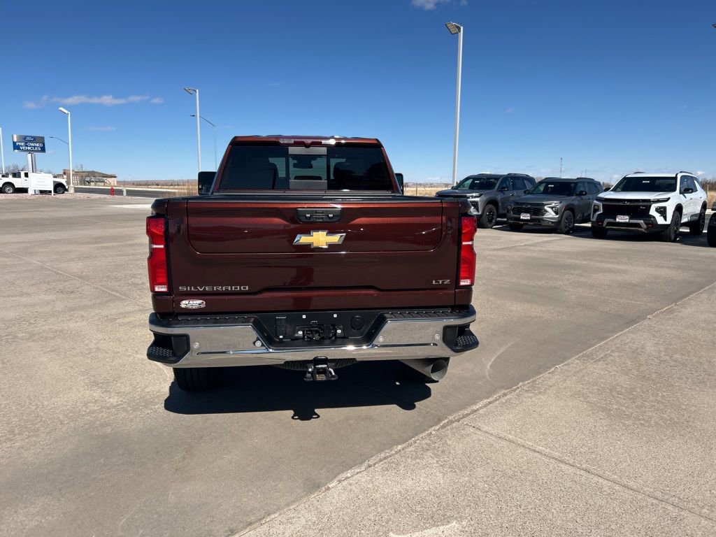 Used 2024 Chevrolet Silverado 2500 LTZ w/ LTZ Convenience Package image 3