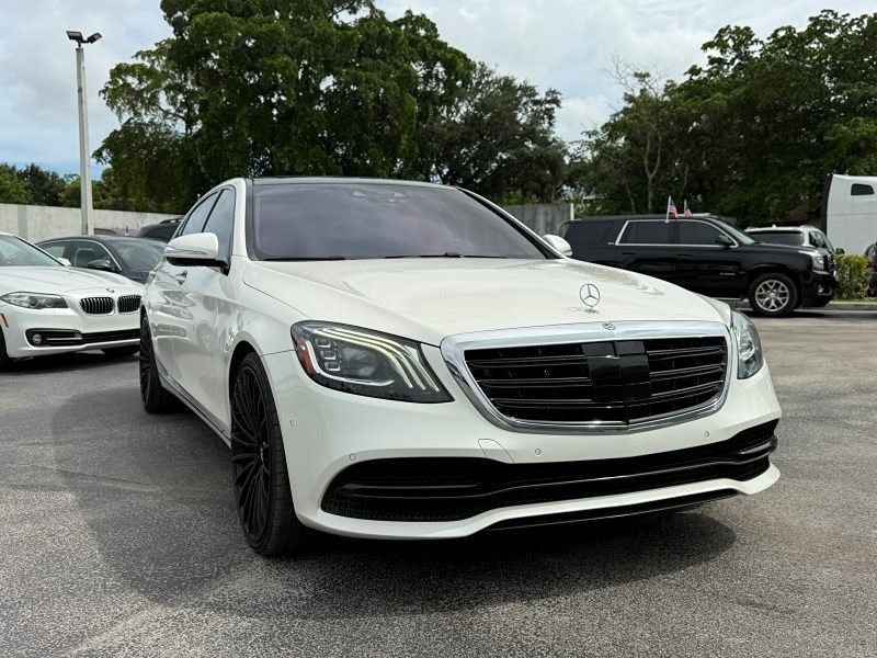 Used 2020 Mercedes-Benz S 560 Sedan image 3