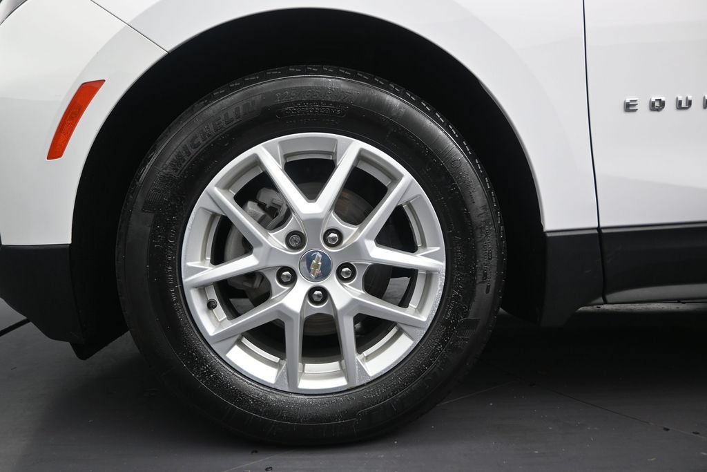 Used 2023 Chevrolet Equinox LS FWD image 10