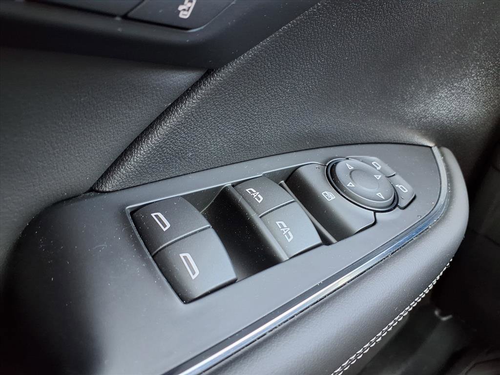Used 2023 Buick Envision Essence image 21