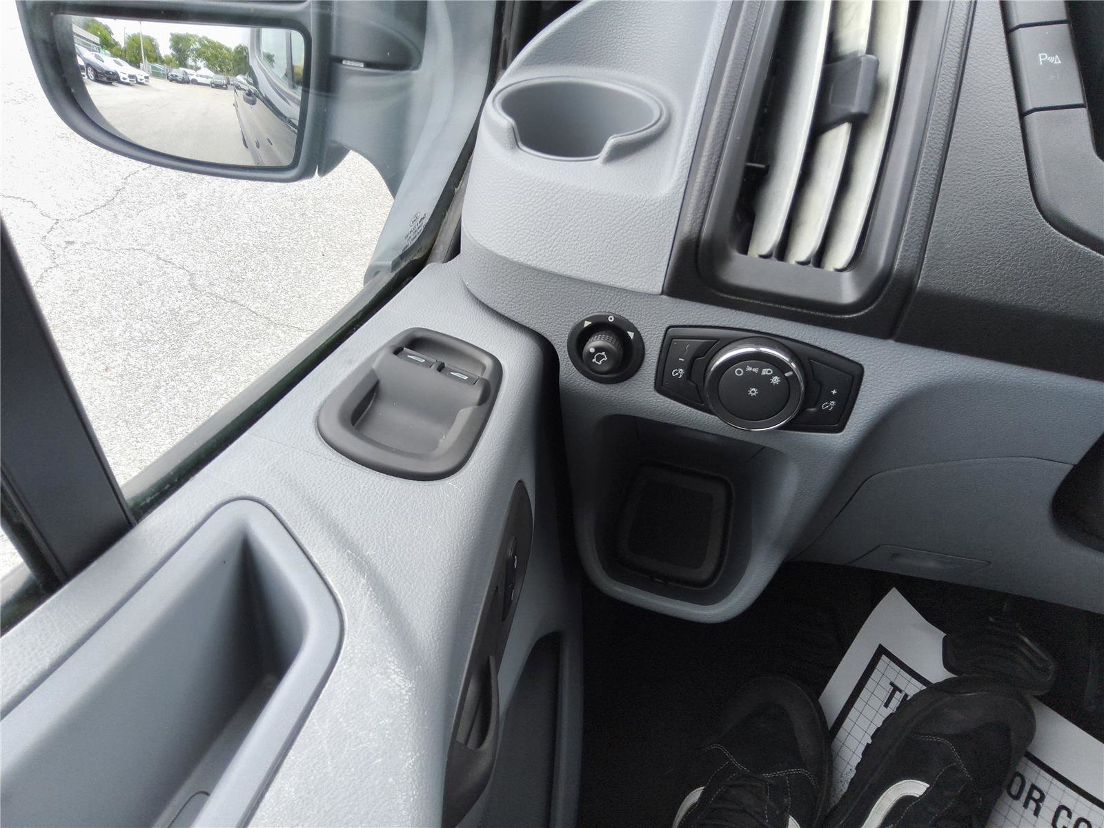 Used 2018 Ford Transit 350 XLT RWD image 26