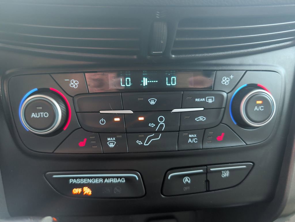 Used 2019 Ford Escape SEL image 15