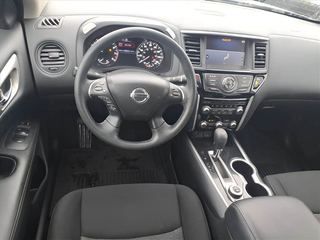 Used 2020 Nissan Pathfinder S image 13