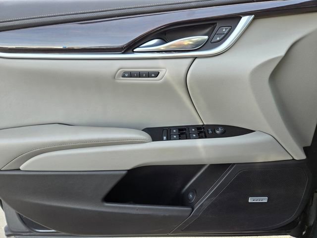 Used 2015 Cadillac XTS Luxury w/ Driver Awareness Package image 32