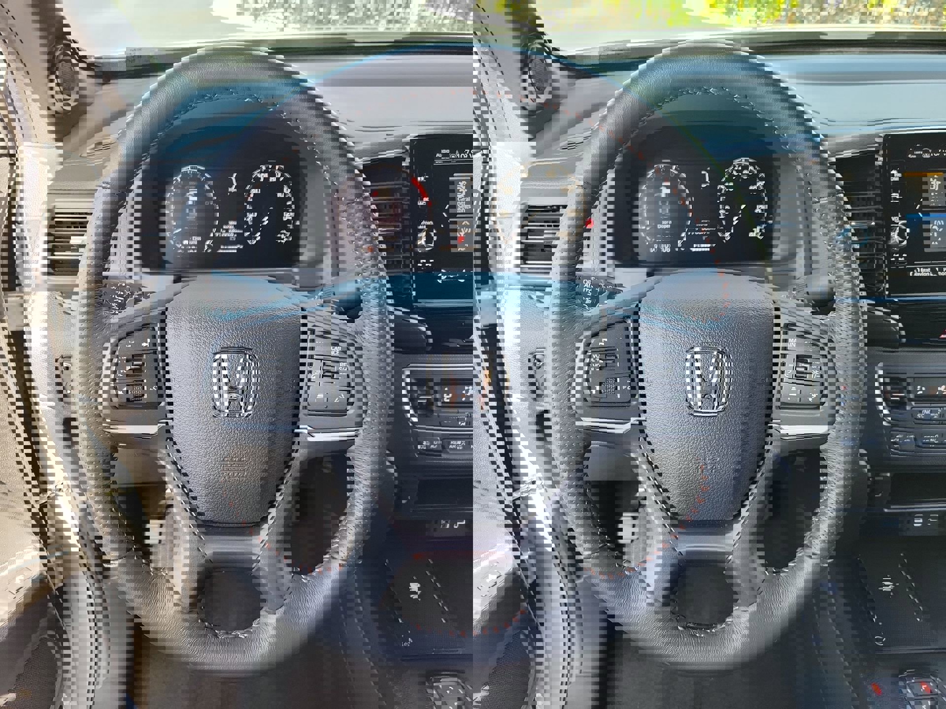 Used 2025 Honda Ridgeline TrailSport image 32