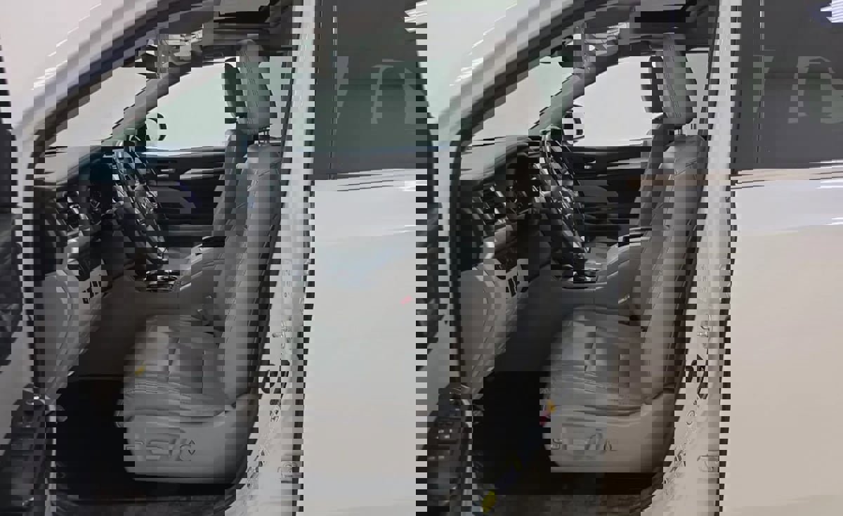 Used 2018 Toyota Highlander XLE image 5