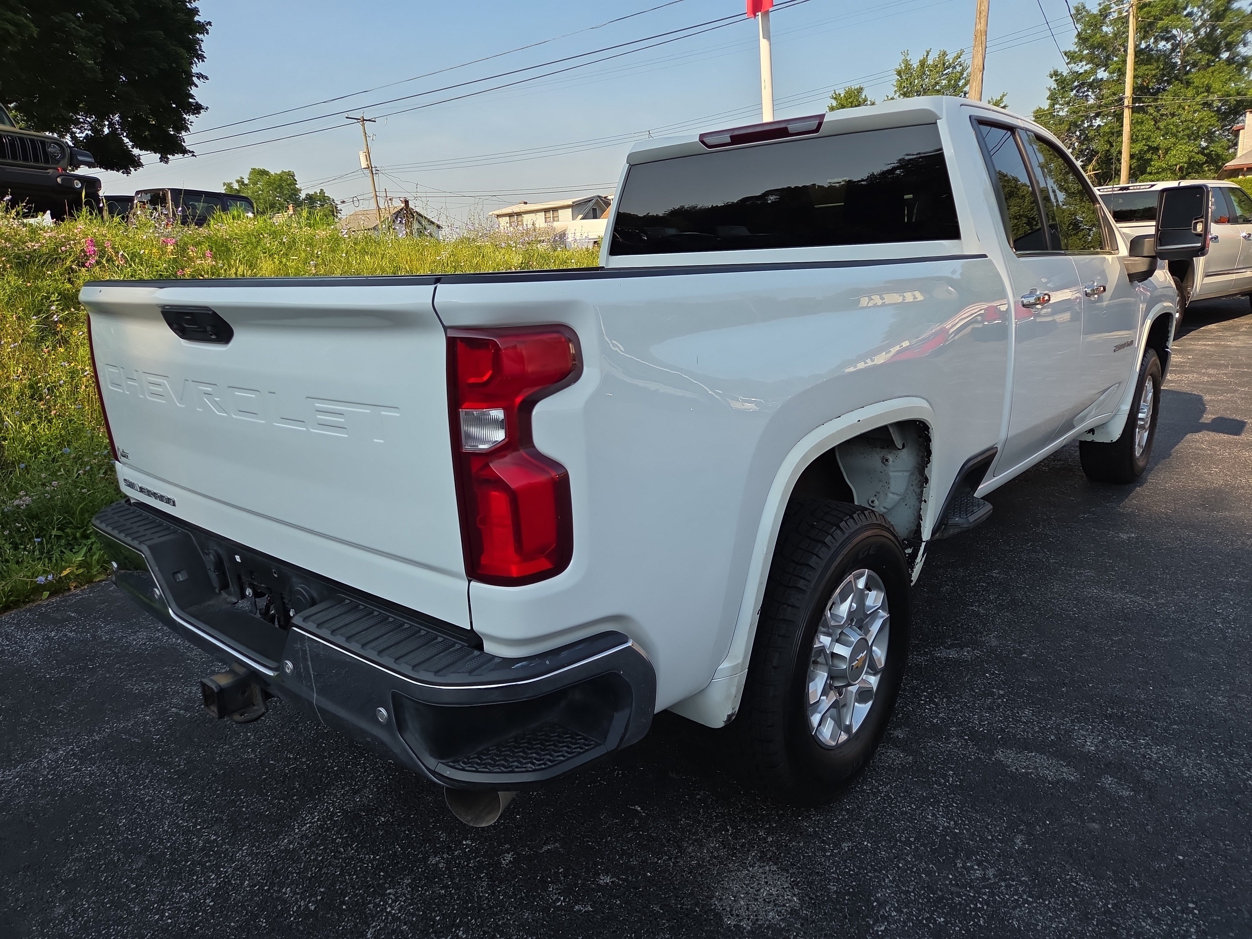 Used 2022 Chevrolet Silverado 2500 LTZ w/ Safety Package AWD/4WD image 4