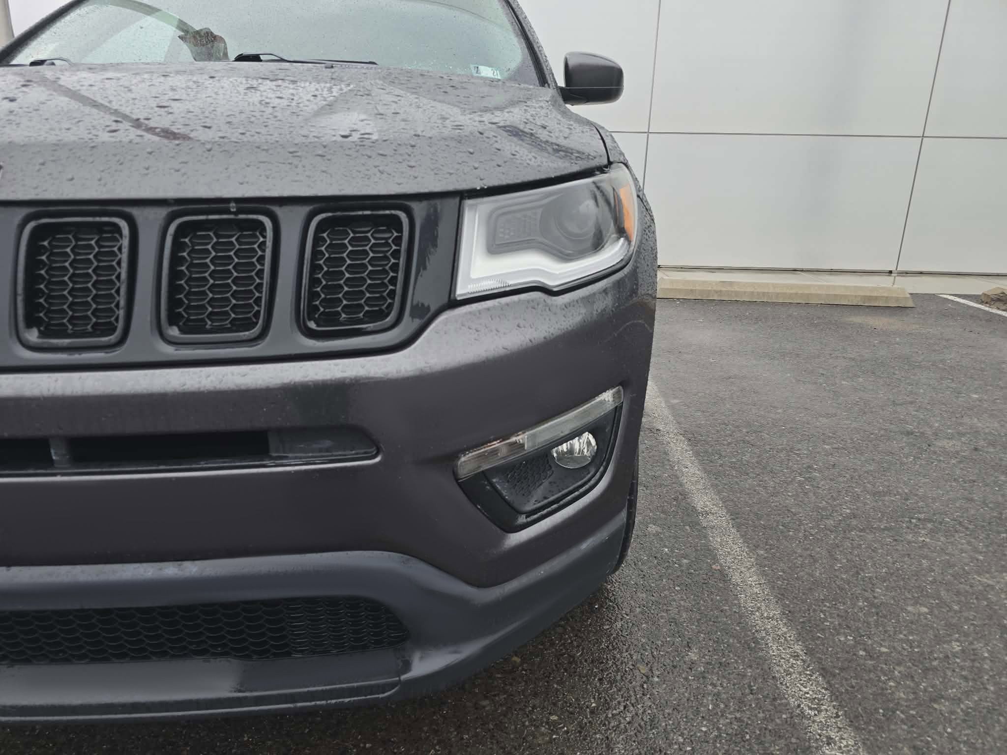 Used 2020 Jeep Compass Latitude image 9