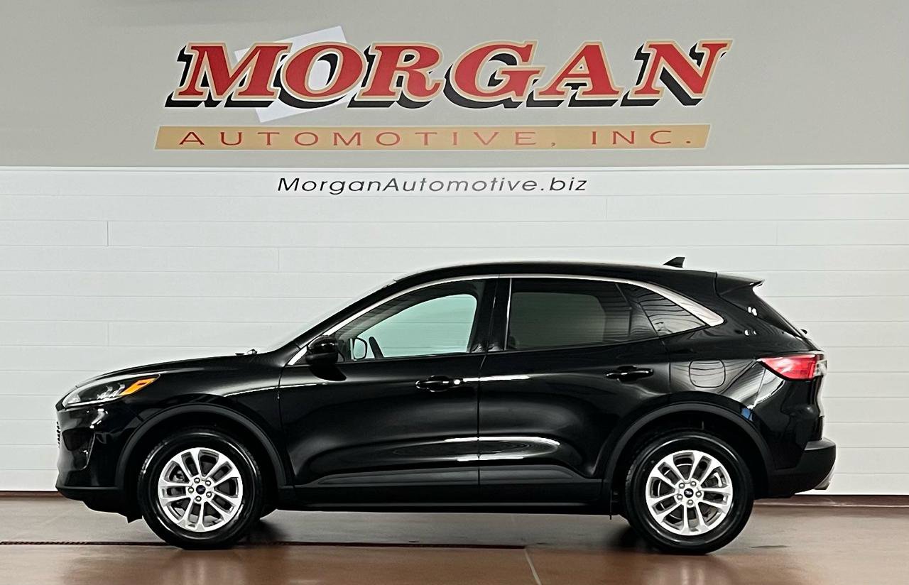 Used 2020 Ford Escape SE image 6