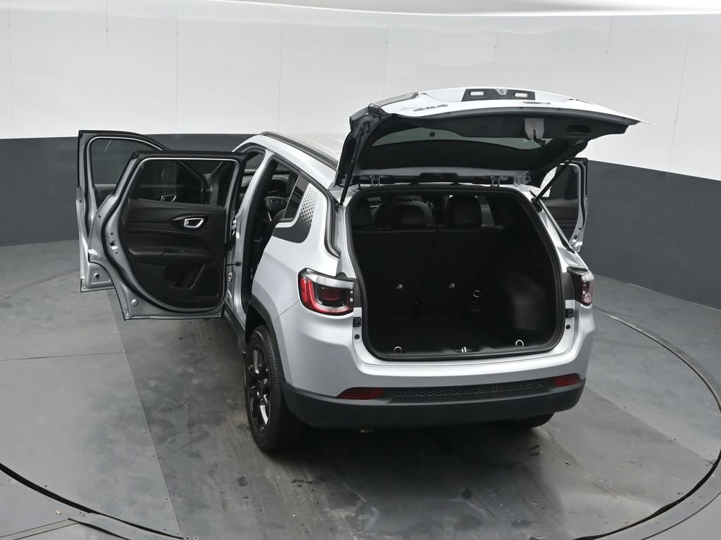 New 2026 Jeep Compass Latitude AWD/4WD image 51