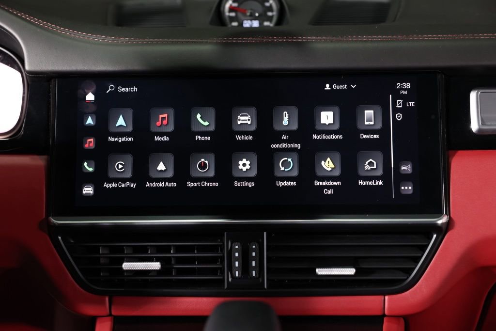 Used 2022 Porsche Cayenne Turbo image 40