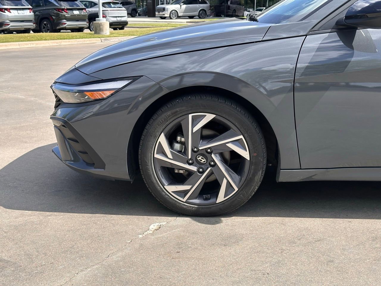 Certified 2025 Hyundai Elantra Sport FWD image 10