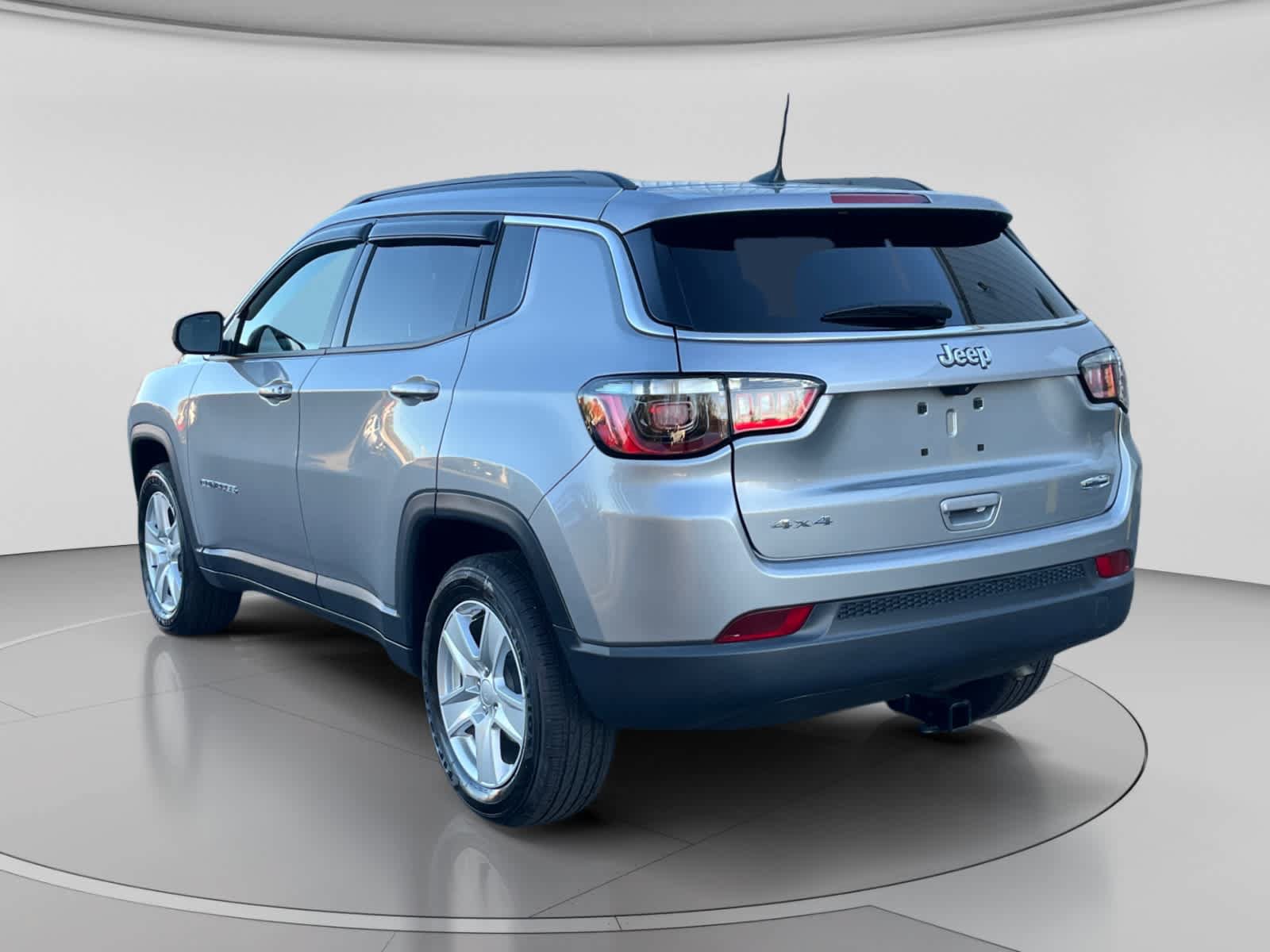 Used 2022 Jeep Compass Latitude w/ Convenience Group AWD/4WD image 9