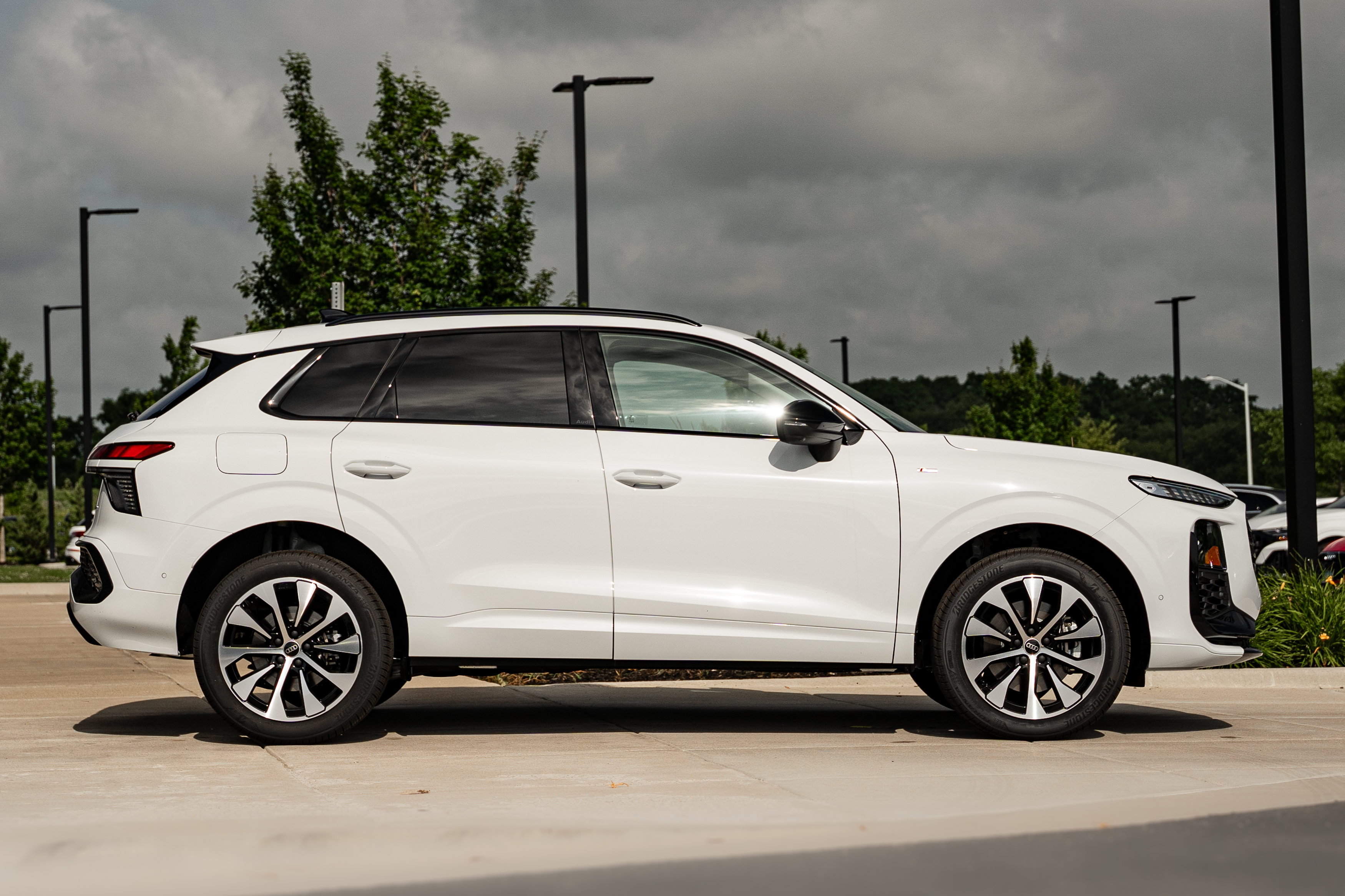 New 2026 Audi Q3 quattro 2.0T AWD/4WD image 3