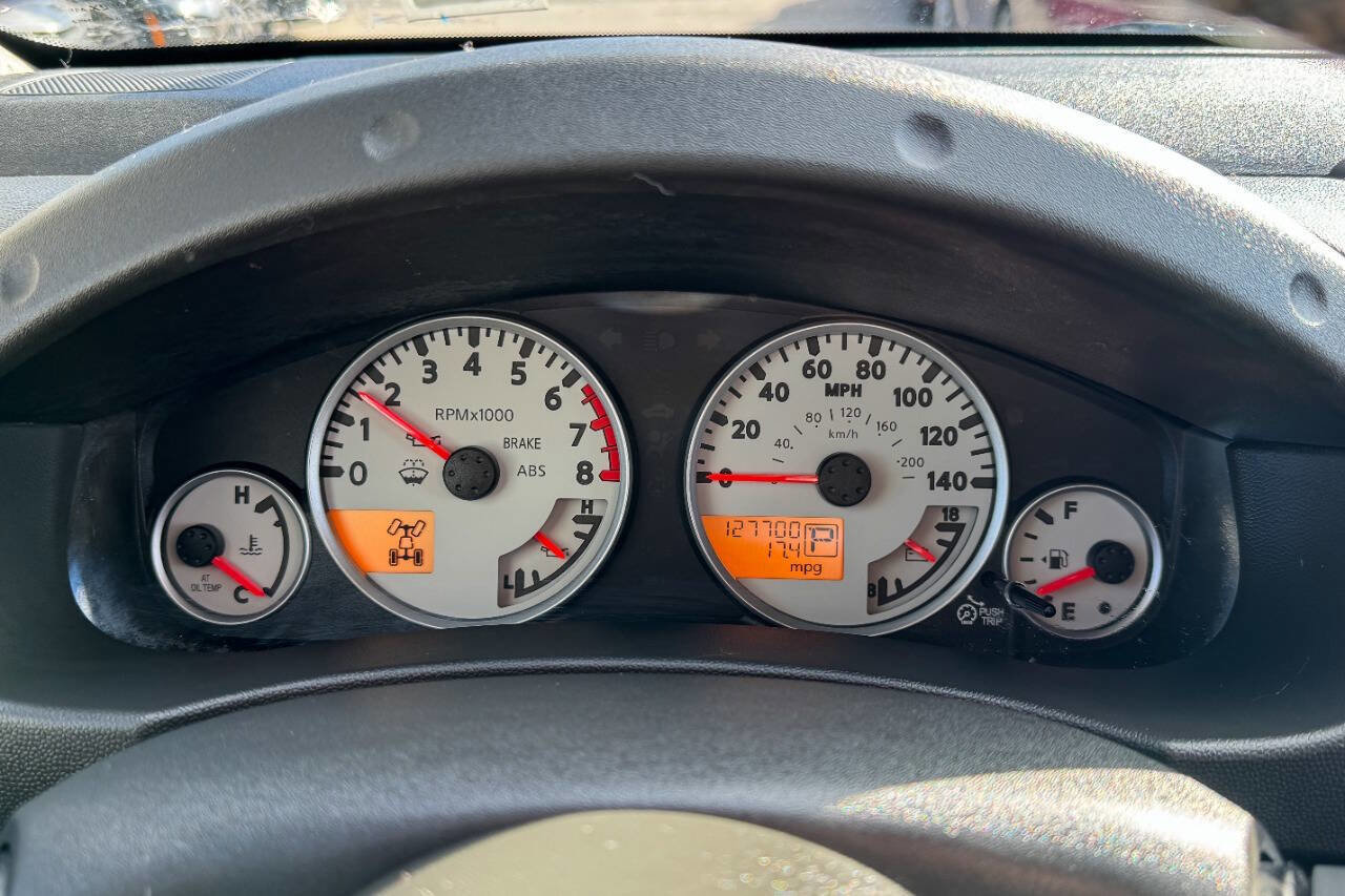 Used 2018 Nissan Frontier PRO-4X image 28