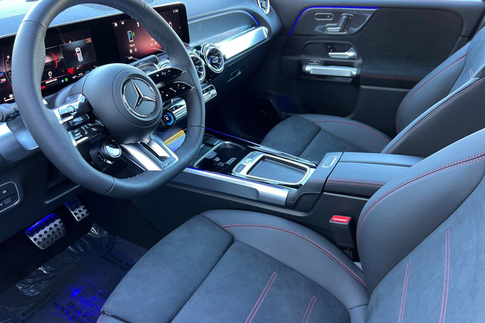 New 2026 Mercedes-Benz GLB 35 AMG 4MATIC image 13