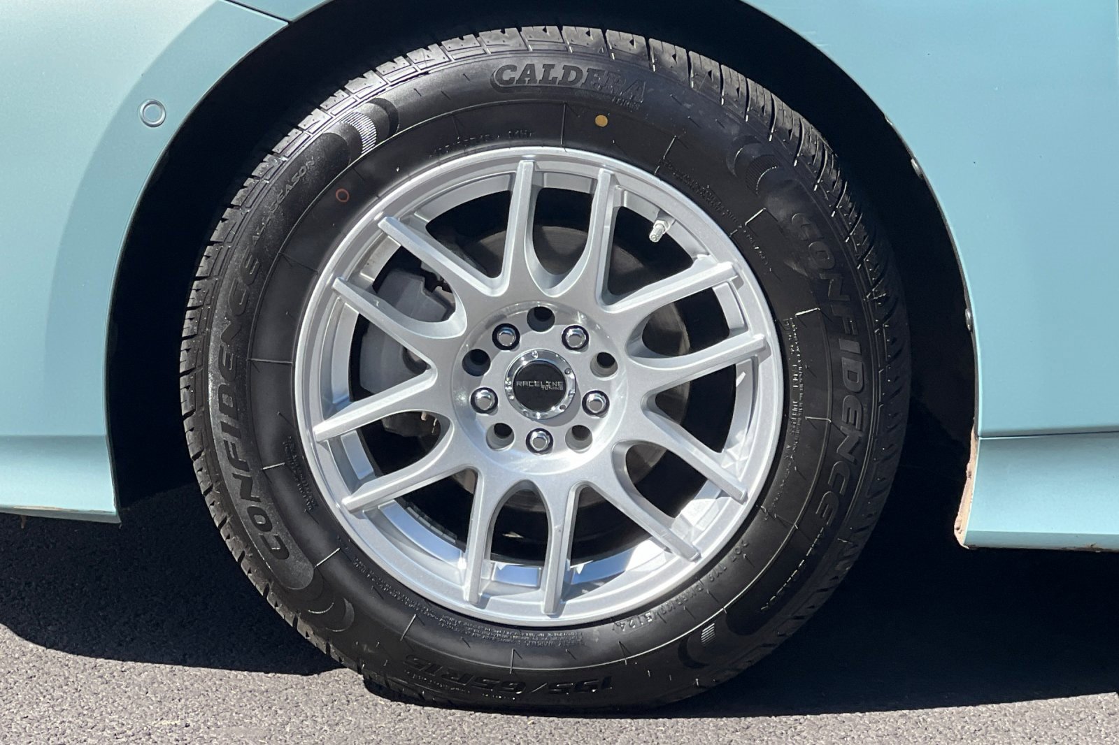 Used 2017 Toyota Prius Three image 28