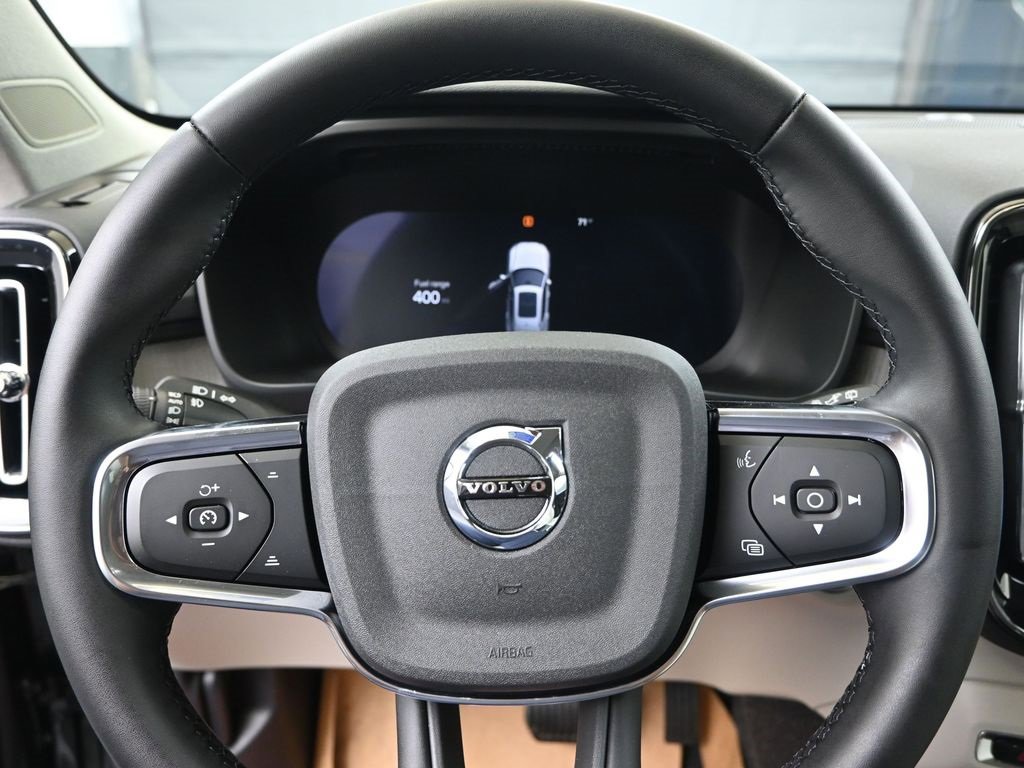 New 2026 Volvo XC40 B5 Ultra w/ Protection Package Premier image 30