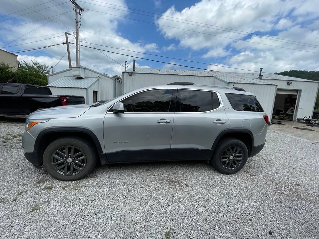Used 2018 GMC Acadia SLT AWD/4WD image 10