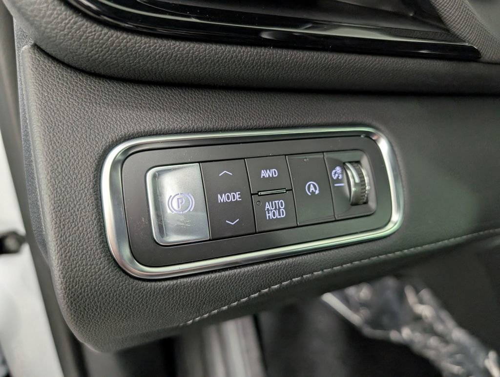 New 2026 Buick Enclave Sport Touring w/ Super Cruise Package image 18