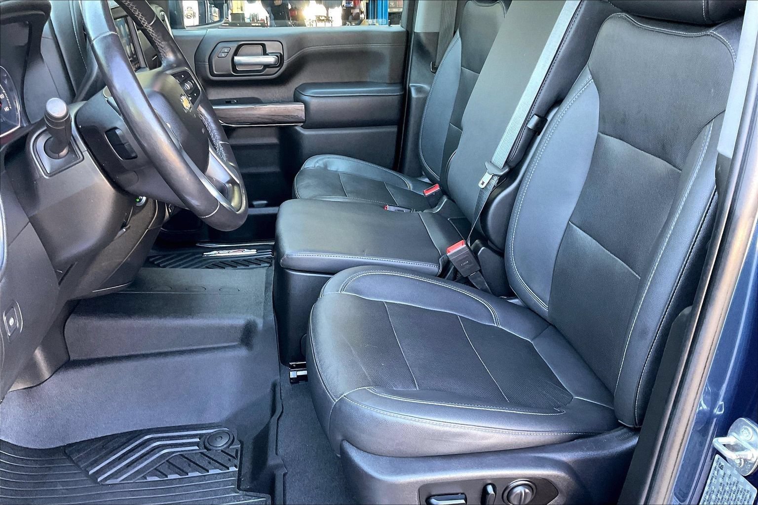 Used 2021 Chevrolet Silverado 3500 LTZ AWD/4WD image 19