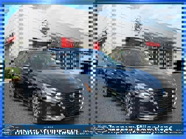 Certified 2024 Nissan Altima 2.5 SV FWD image 1