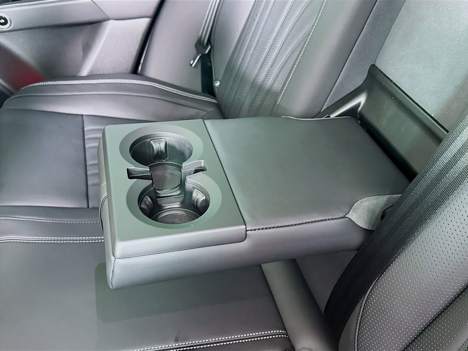 New 2025 Maserati Grecale Modena image 26