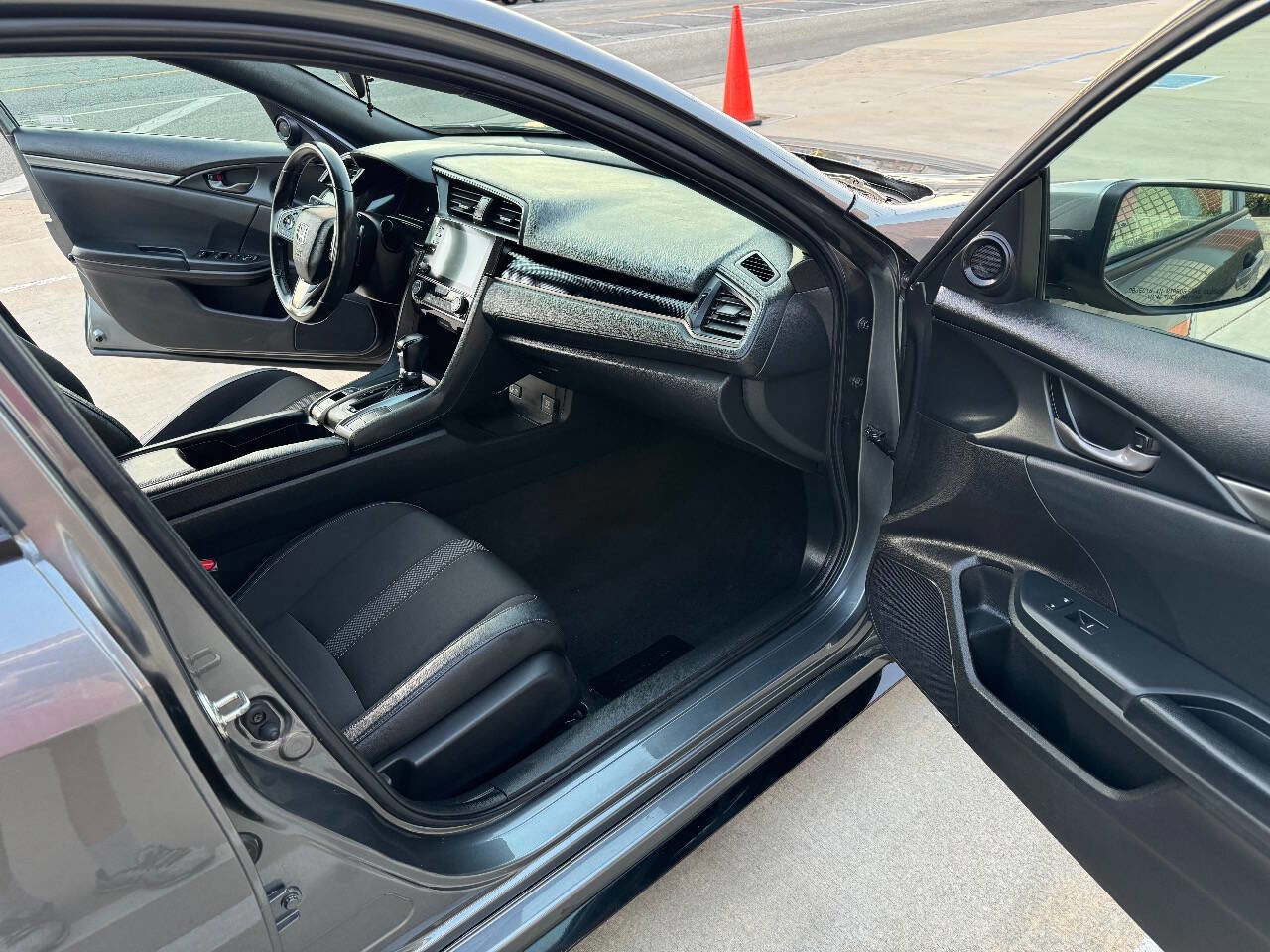 Used 2021 Honda Civic Sport image 11