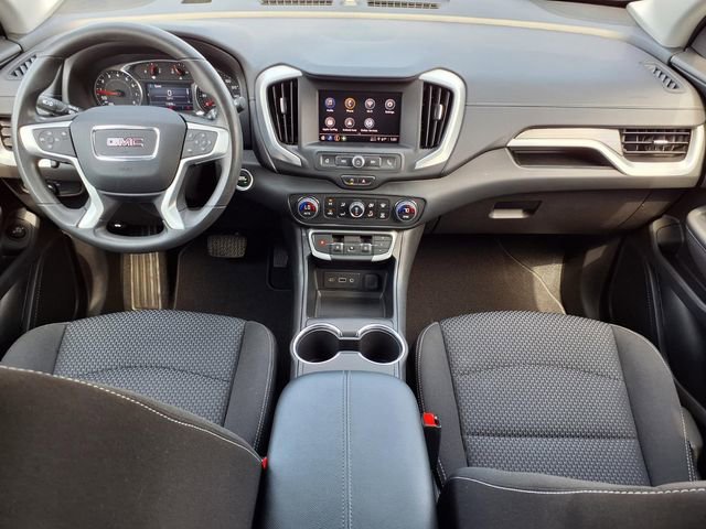 Used 2023 GMC Terrain SLE w/ Driver Convenience Package image 8