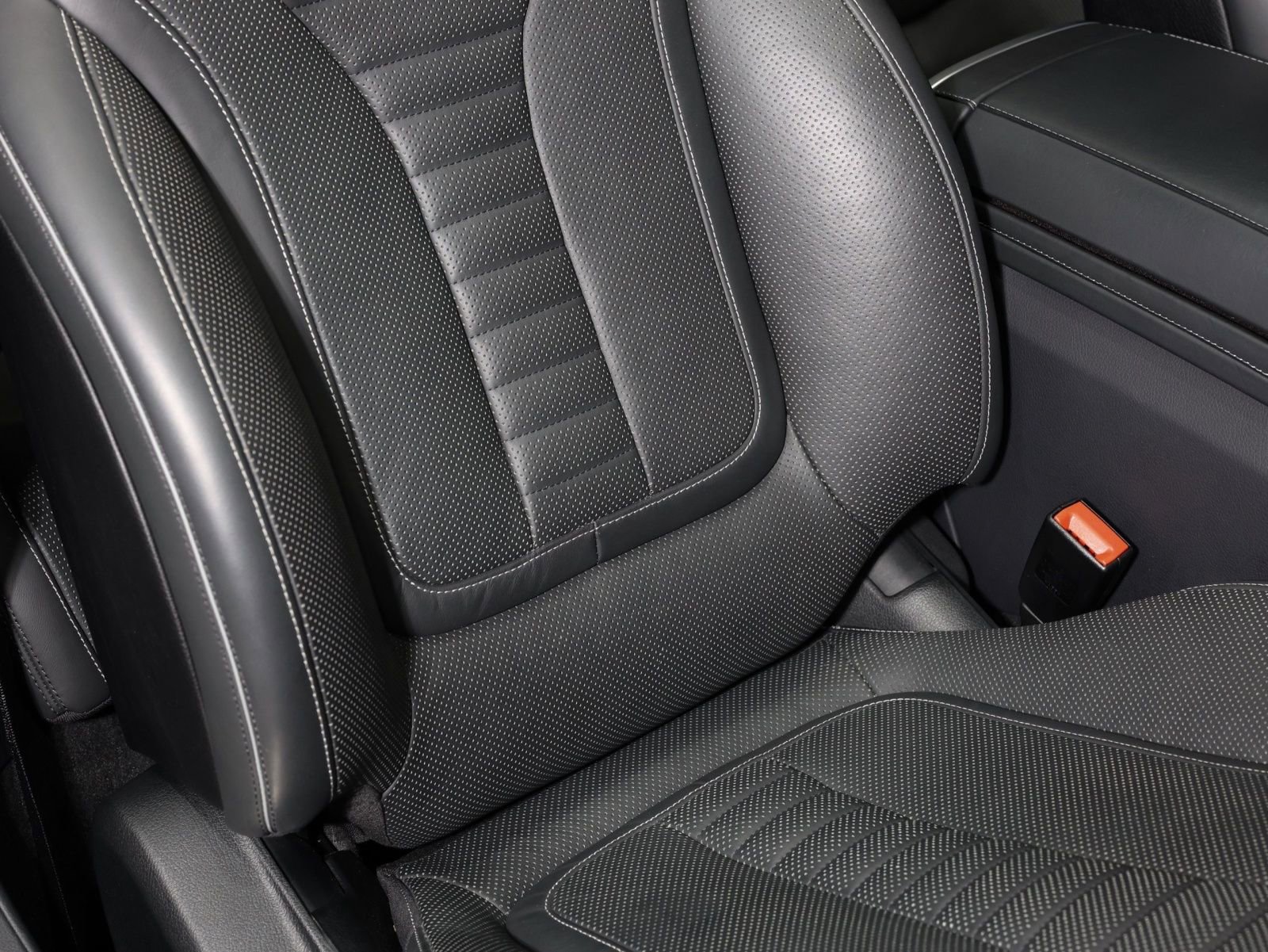 Used 2019 Mercedes-Benz S 560 Cabriolet w/ AMG Line Exterior image 20