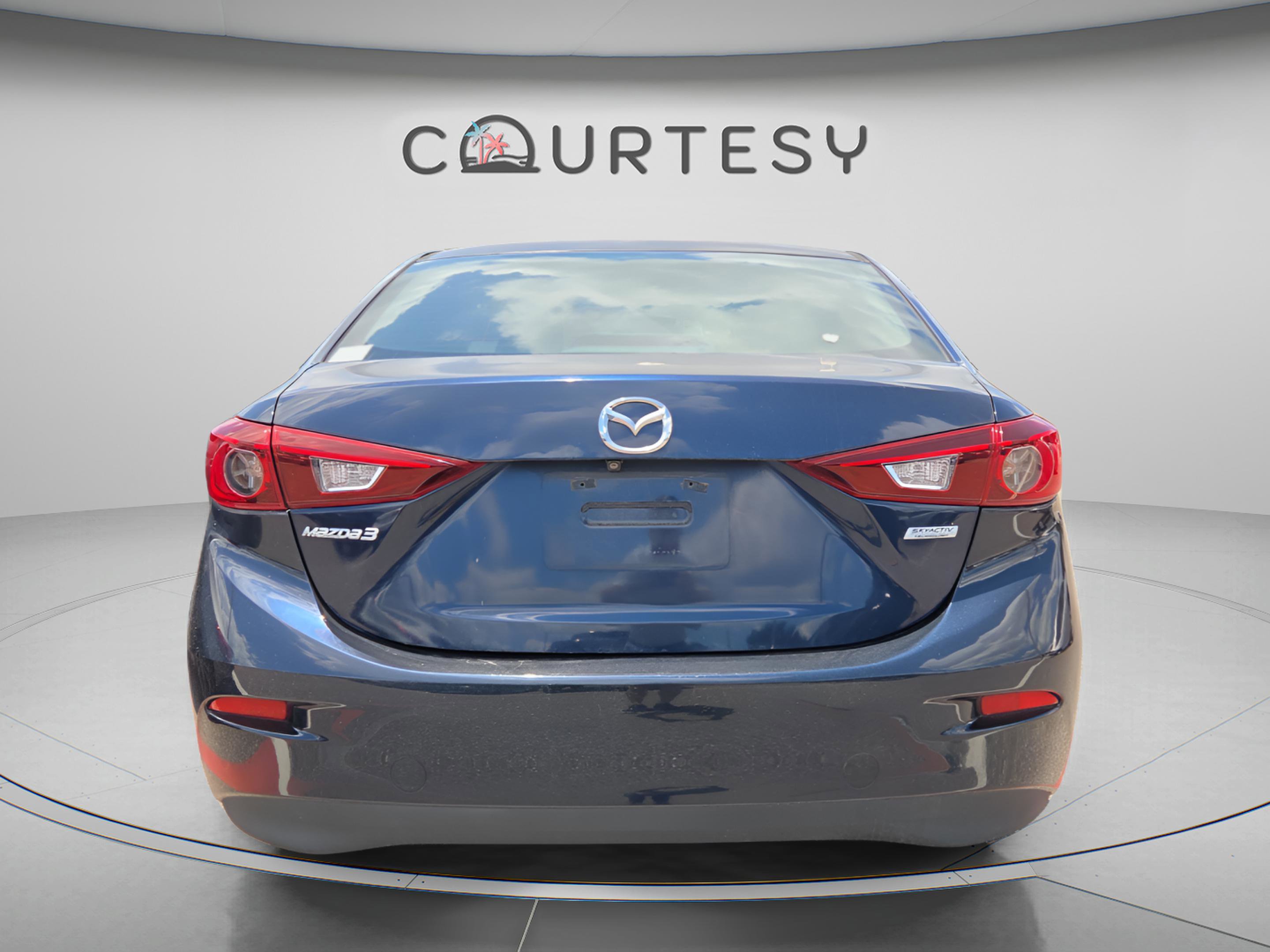 Used 2016 MAZDA MAZDA3 i Sport FWD image 2