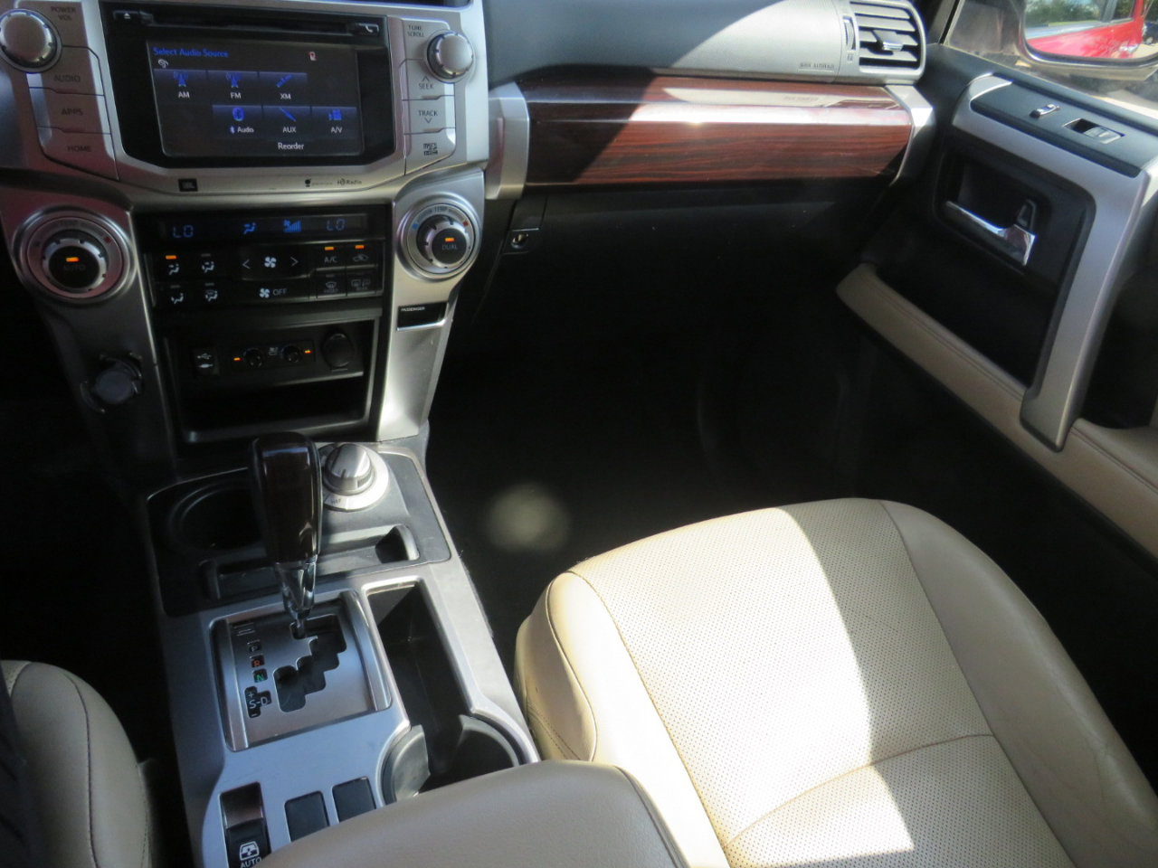 Used 2015 Toyota 4Runner Limited image 11