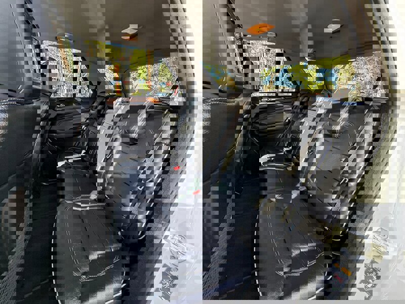 Used 2012 Mercedes-Benz ML 550 4MATIC image 23