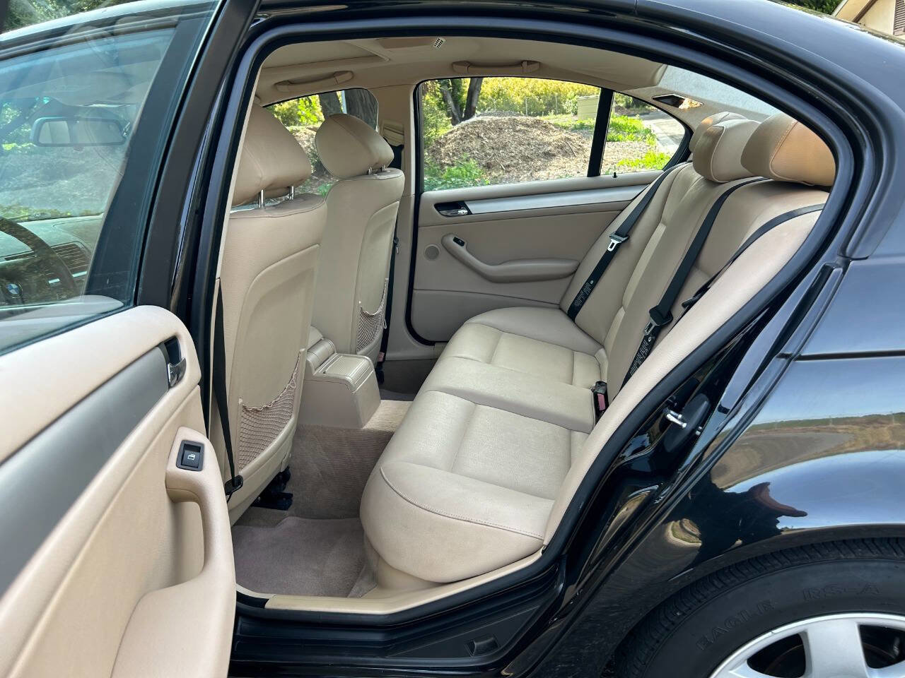 Used 2004 BMW 325i Sedan RWD image 31