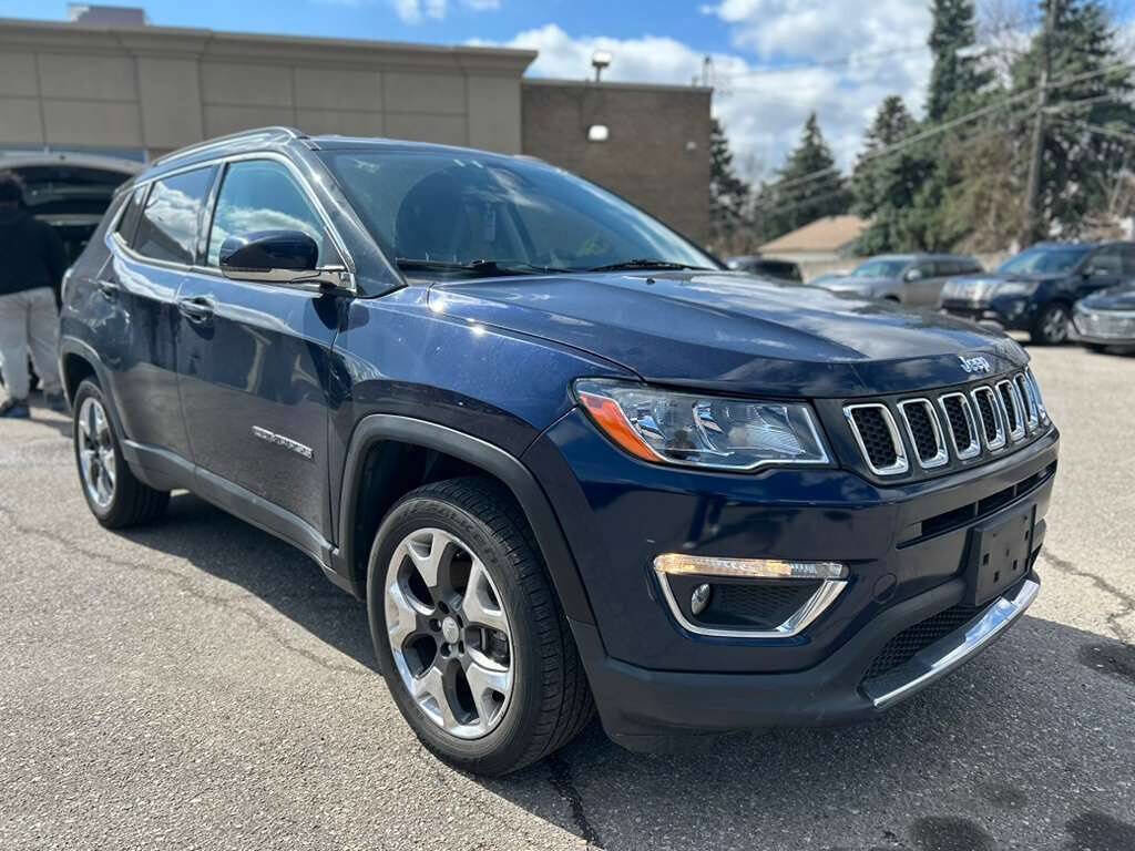 Used 2017 Jeep Compass Limited AWD/4WD image 3
