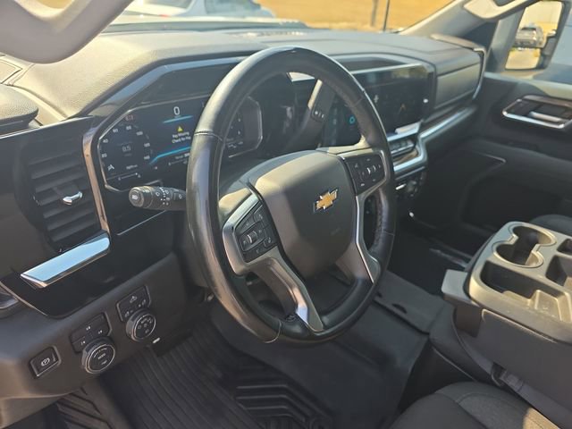 Used 2024 Chevrolet Silverado 2500 LT AWD/4WD image 17