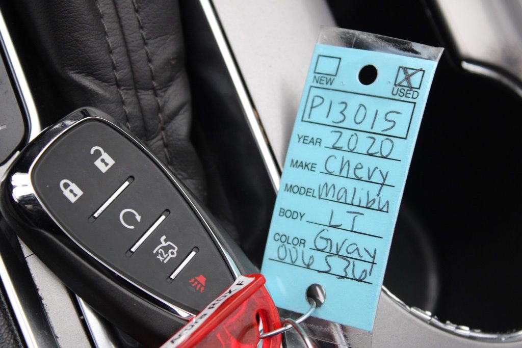 Used 2020 Chevrolet Malibu LT image 32
